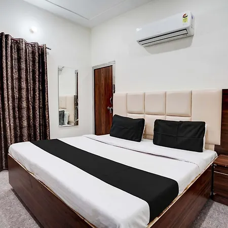 Oyo Bhawna Home Stay